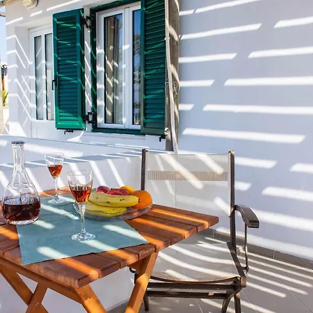Aparthotel Naxian *