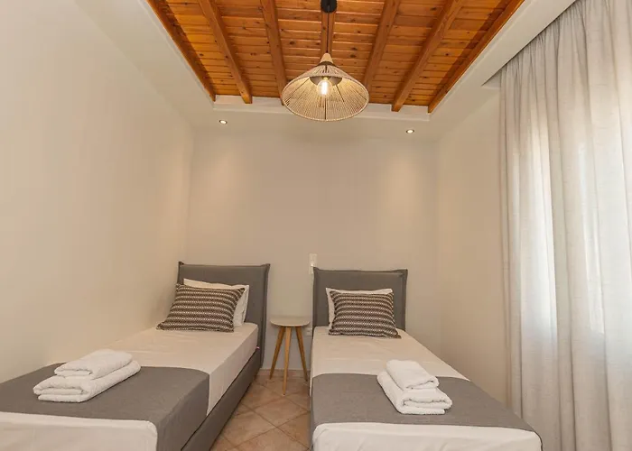 Naxian Aparthotel 3*